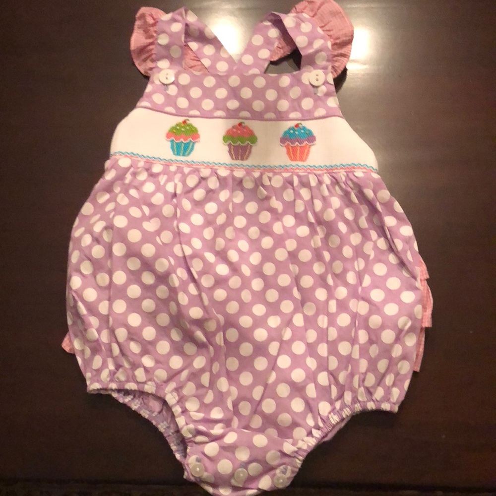 Cupcake bubble 24 months